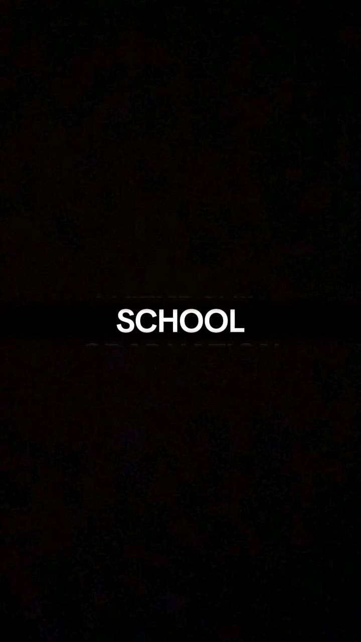 SCHOOL MOMENT