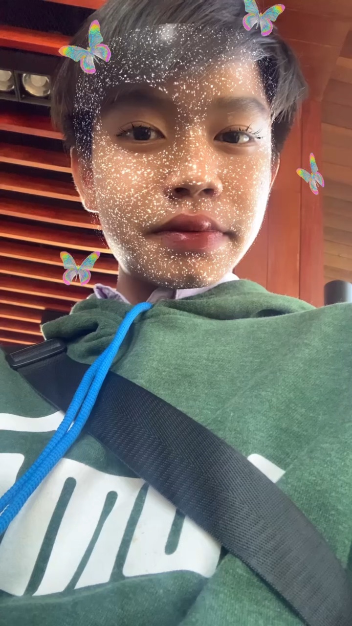 รักเธอ🤍🫰🏻