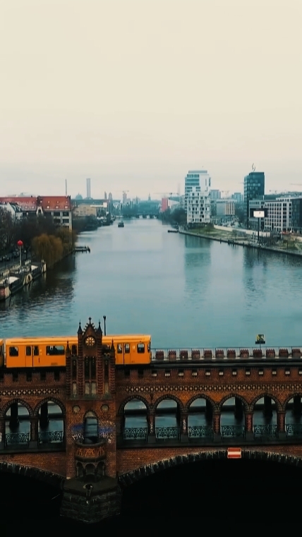 CINEMATIC CITY 