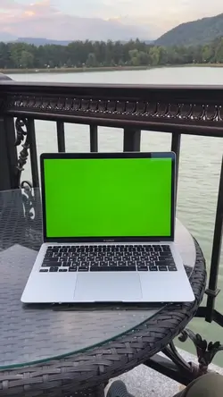 Laptop Greenscreen