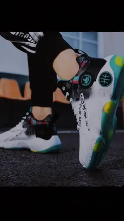 Basketball shoes