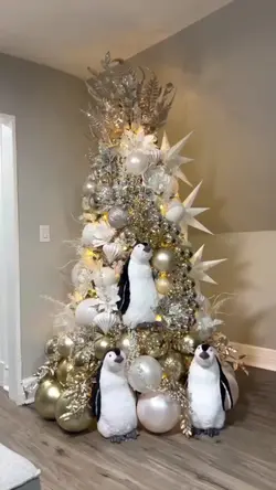 Penguin Xmas tree