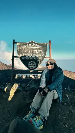 Satu video 6 foto