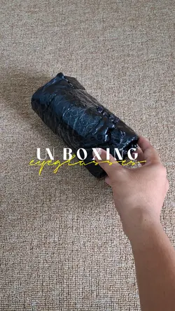 Unboxing Eyeglasses
