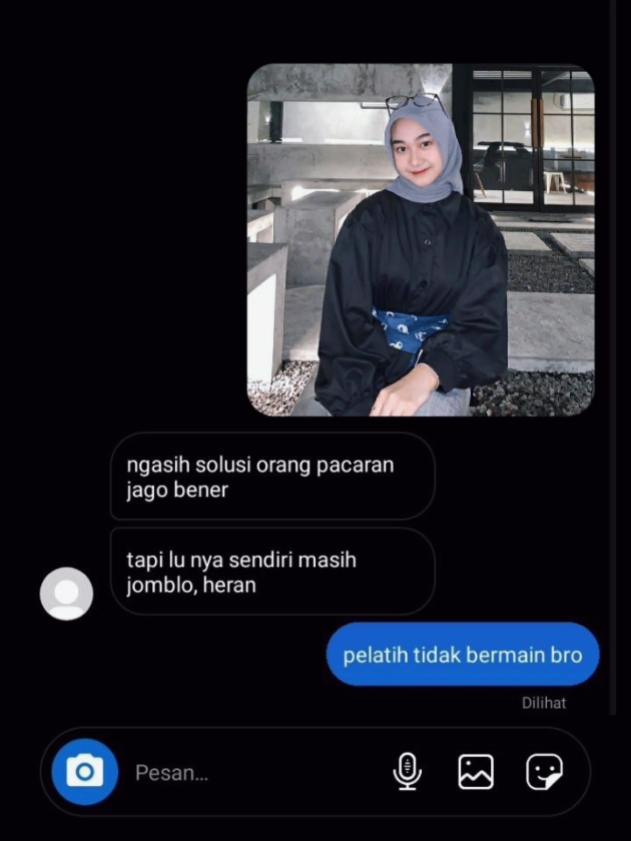 pelatih tidak brmain