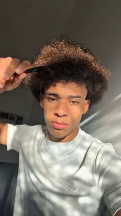 kiss me kiss me