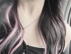 - pink hair 