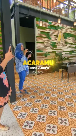 Cinematic Fun Office