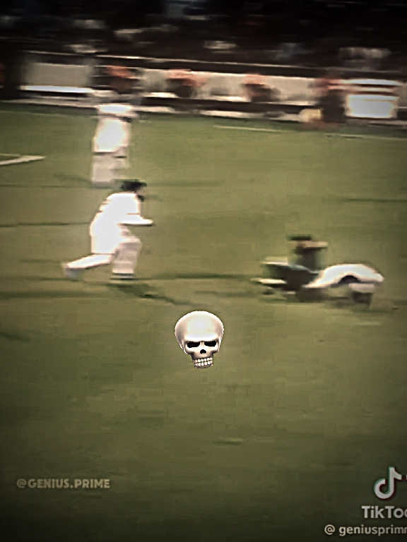 foodball skull