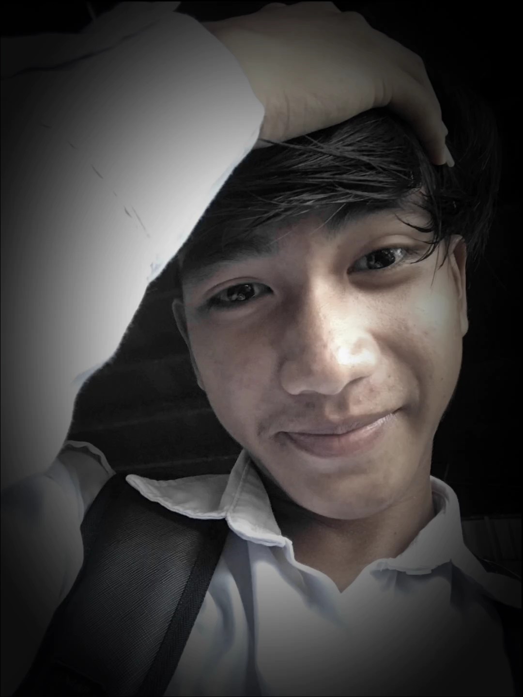 មនុស្សតាអន់ស.ម្រស់ 