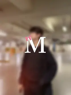 letter w pic blur