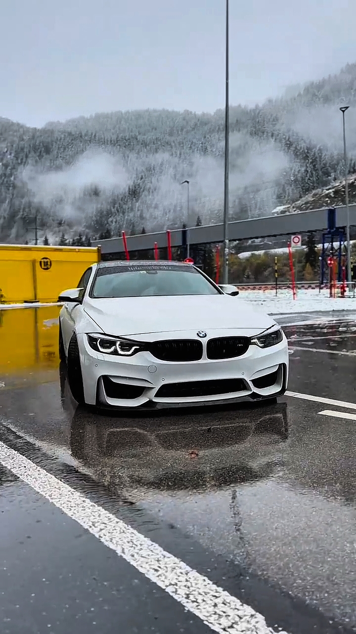 CINEMATIC CARS