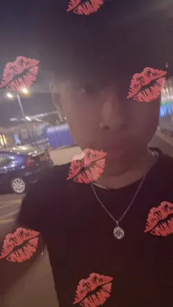 reverse kiss