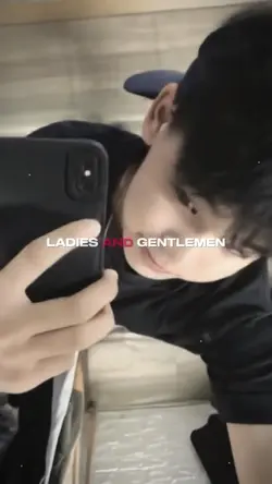 MẪU TRƯỞNG THÀNH AI