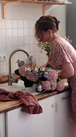 ayah peluk erat