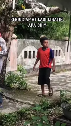 Trend bocil ngelirik