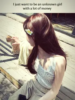 unknown girl w mney 
