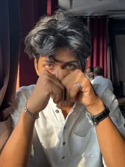 TUJH MEIN RAB DIKHTA