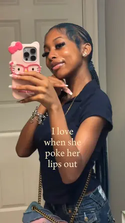 i love when she poke