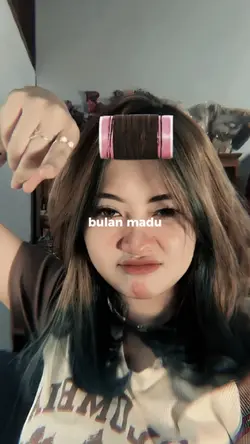 bulan madu di Awan b