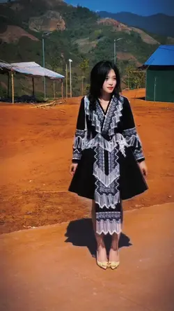 Mẫu show + màu xịn