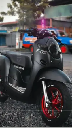 versi scoopy