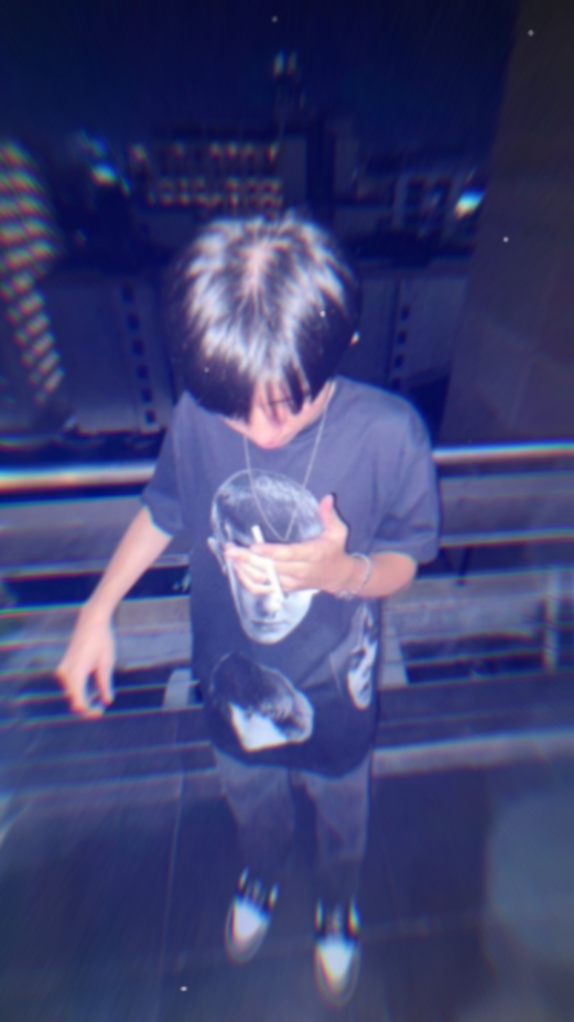 เธอกล้ากุมมือฉันมั้ย