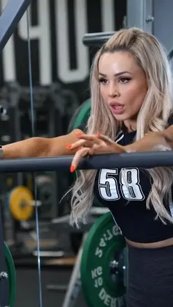 GYM GIRL