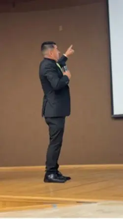 Conferencia emprende