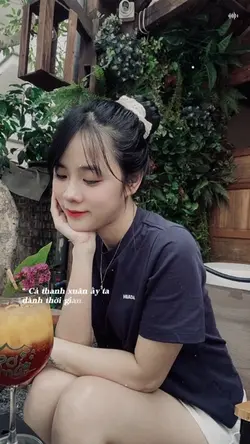 Ngày Hai Ta Sát Vai