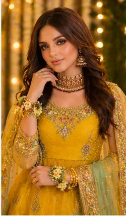 Mehndi look