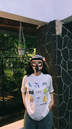 emoji diving mask