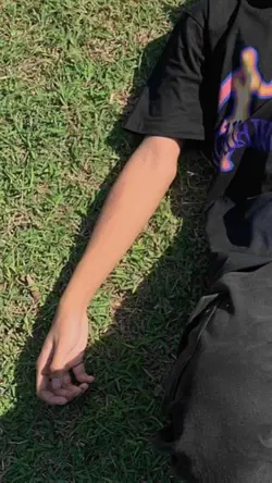 2 foto sad