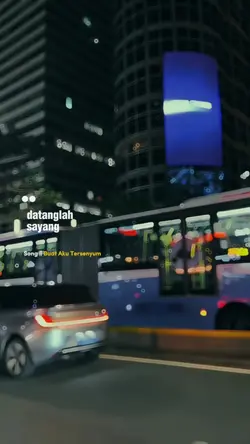 Buat Aku Tersenyum