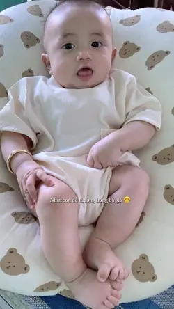 2ẢNH EM BÉ DỄ THƯƠNG