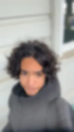 ✌🏽