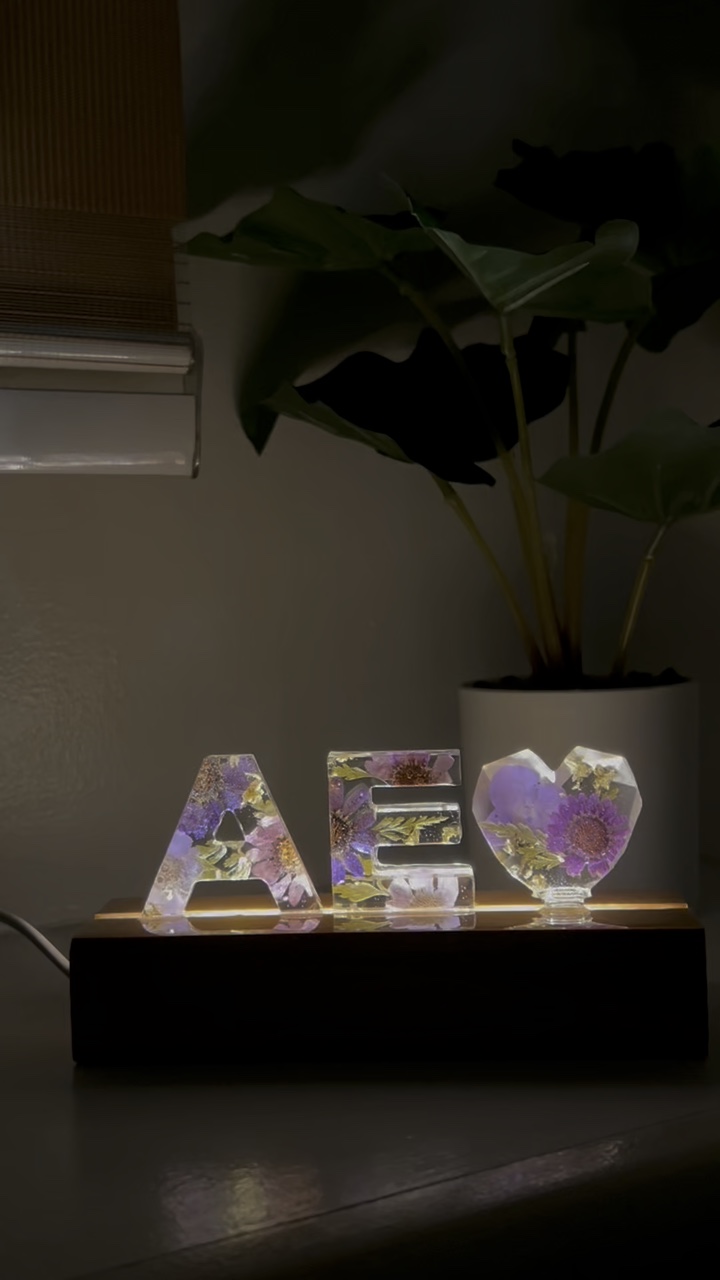 Unique Gift 💜🫶🏻