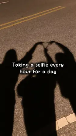 selfie every hour 