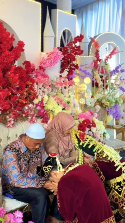 Sungkeman pengantin