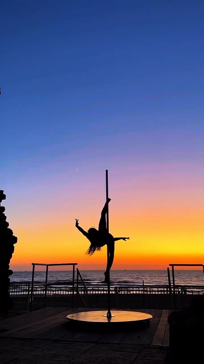 Pole dance