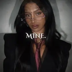 EYES WERE LIKE… 👀 