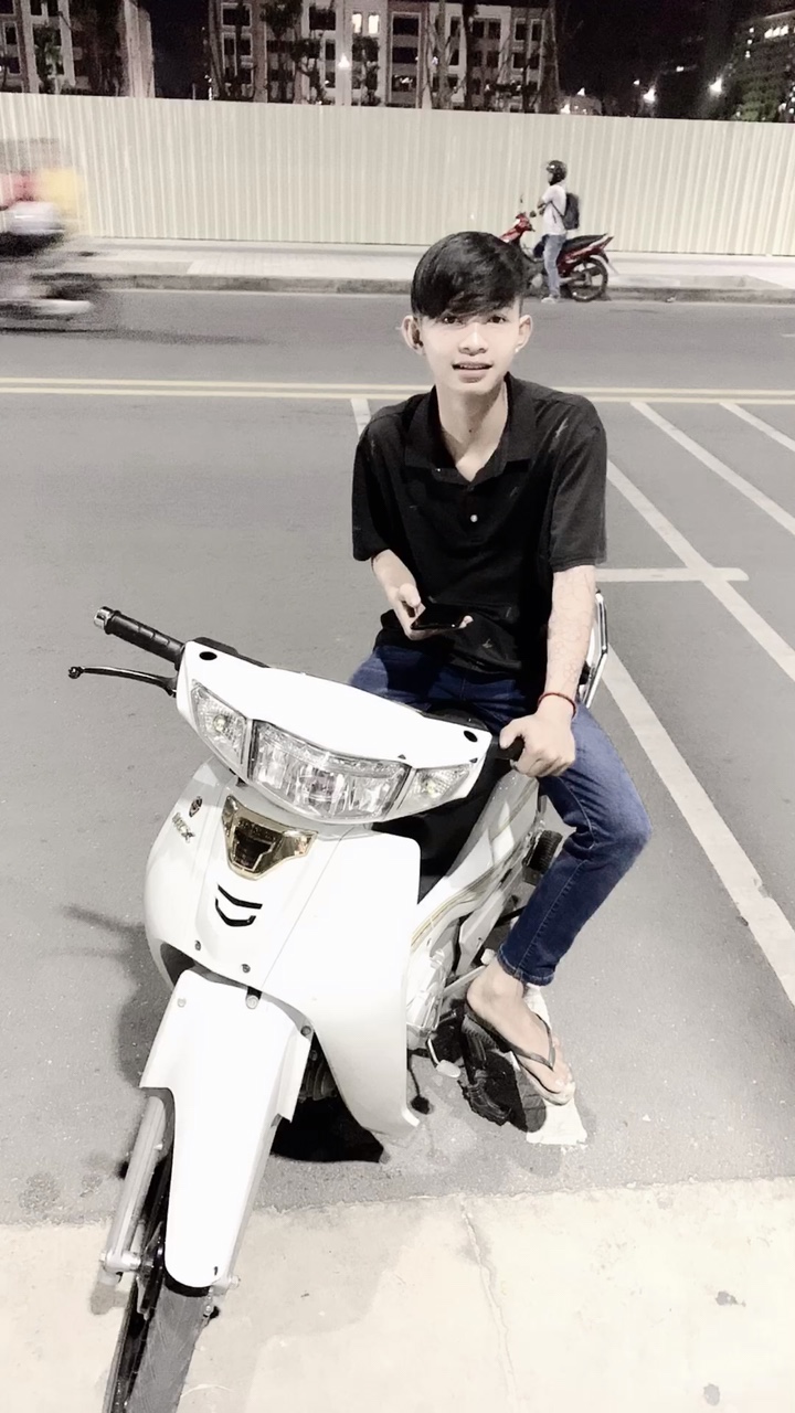 យើងក្រដើរមួយគេមិចចុះ🤓🖤