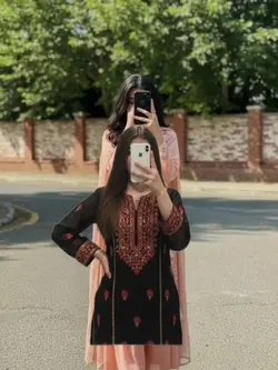 Reflexii de stil — selfie-uri în ritm rapid