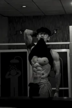 DARK WORKOUT