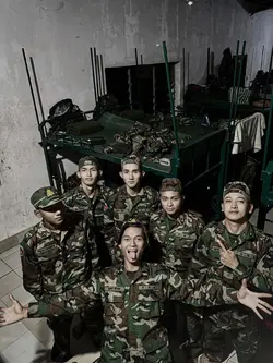 យើងត្រូវតែកម្ទេចចោរសៀម