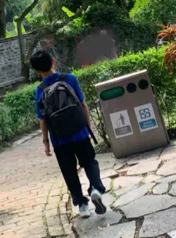 我怕愛你愛的太明顯 卻又怕你看不見