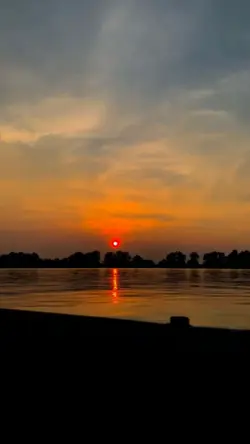 dunia ini isinya air