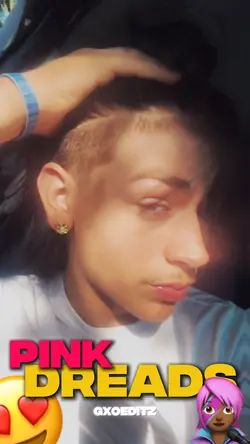 pink dreads👩🏾‍🎤