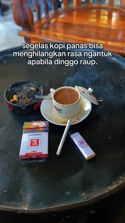 segelas kopi panas
