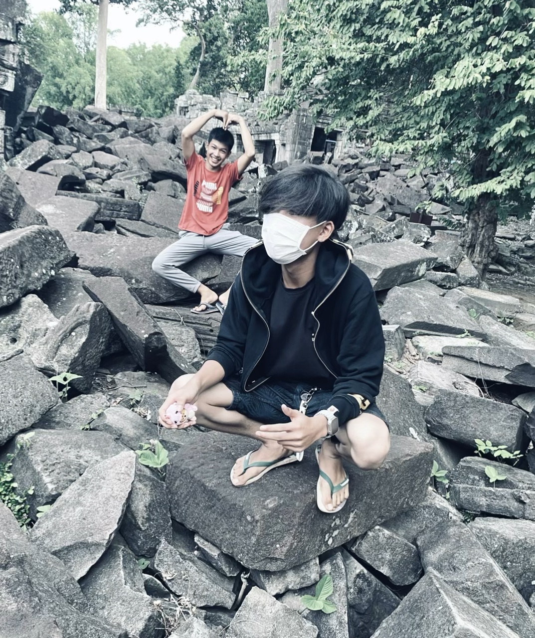 អ្នកណាក៏ធ្លាប់ខុស🖤